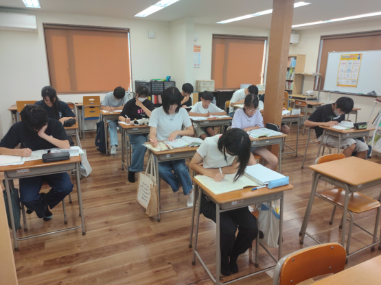 📚✨中間テスト対策講座を実施しました！